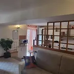 Deby House Apartman