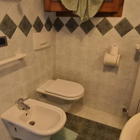 Apartment Deby House *