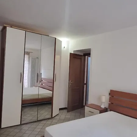 Deby House Apartment Oggebbio