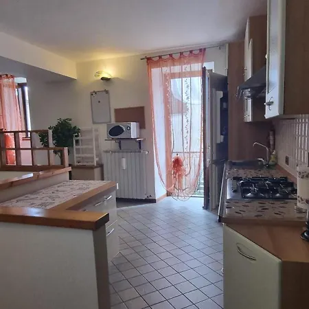 Deby House Apartment Oggebbio