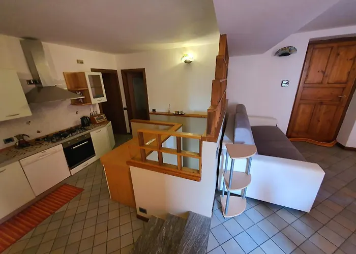 Deby House Apartament Oggebbio