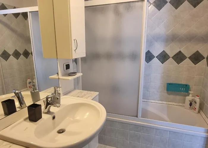 Deby House Appartement Oggebbio
